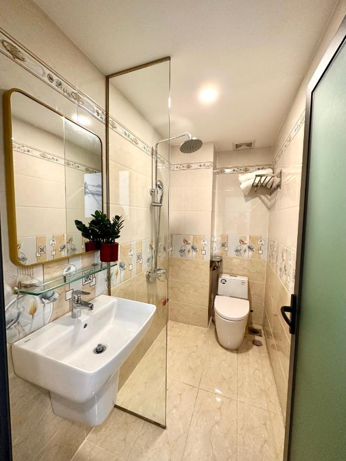 Victoria - Free Pessi Khách sạn TP. Hồ Chí Minh